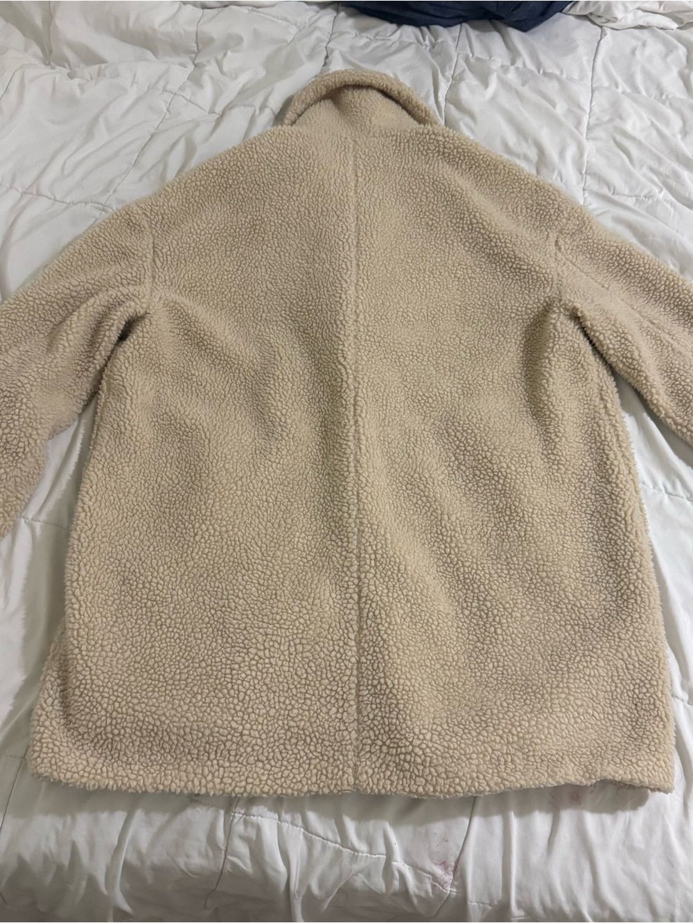 Stradivarius Plush Teddy Jacket in Cream - Picture 7 of 9